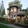 Lock keepers cottage, parts seem to be boarded up. by Chris Jones – 3 September 2012