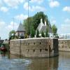 Sawley Locks by Michael Gaunt – 28 July 2006